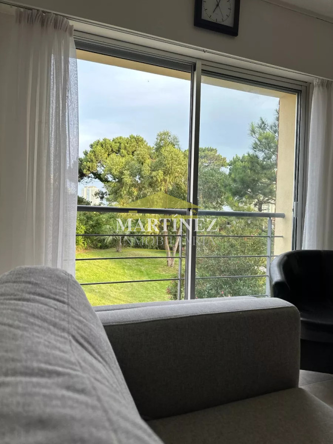 Apartamento ID.40 - Venta y Alquiler apartamento 2 dormitorios en Aidy Grill, Punta del este