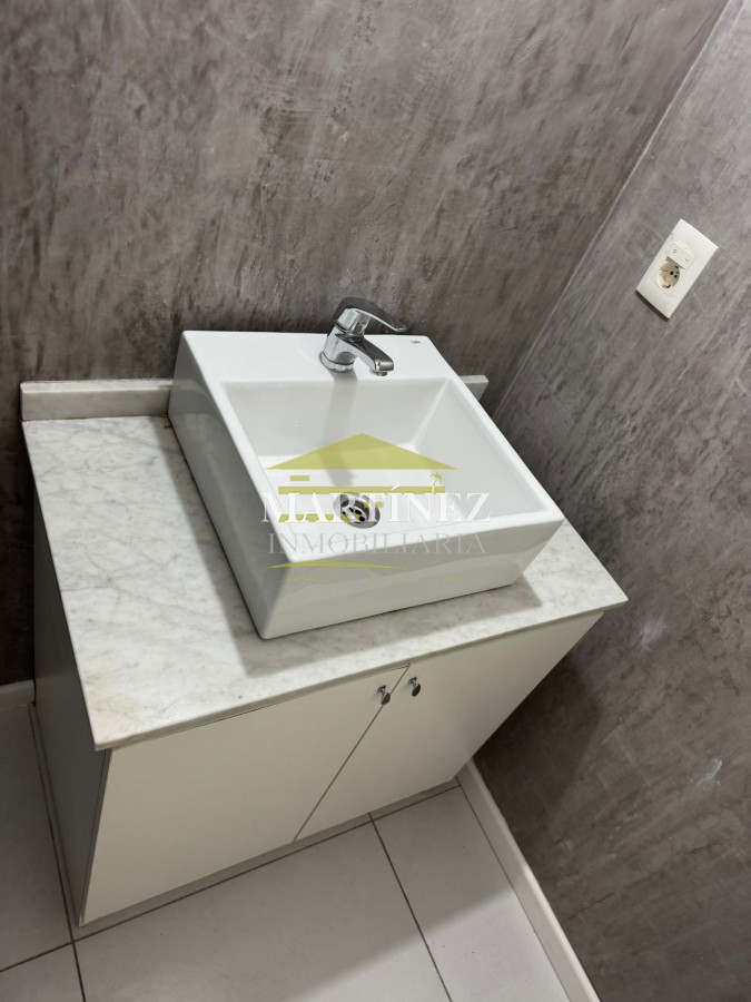 Apartamento ID.104 - Venta apartamento 3 dormitorios 2 baños con Terraza y parrillero en Centro de Maldonado