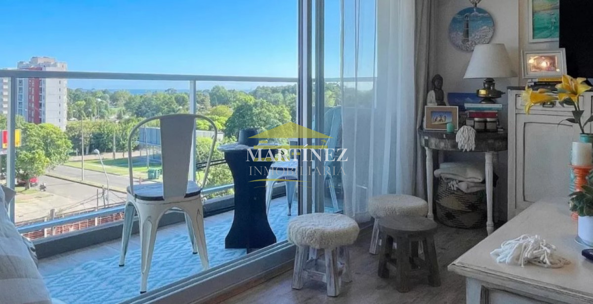 Apartamento ID.86 - Venta apartamento de 3 dormitorios 2 baños en zona Centro de Maldonado 