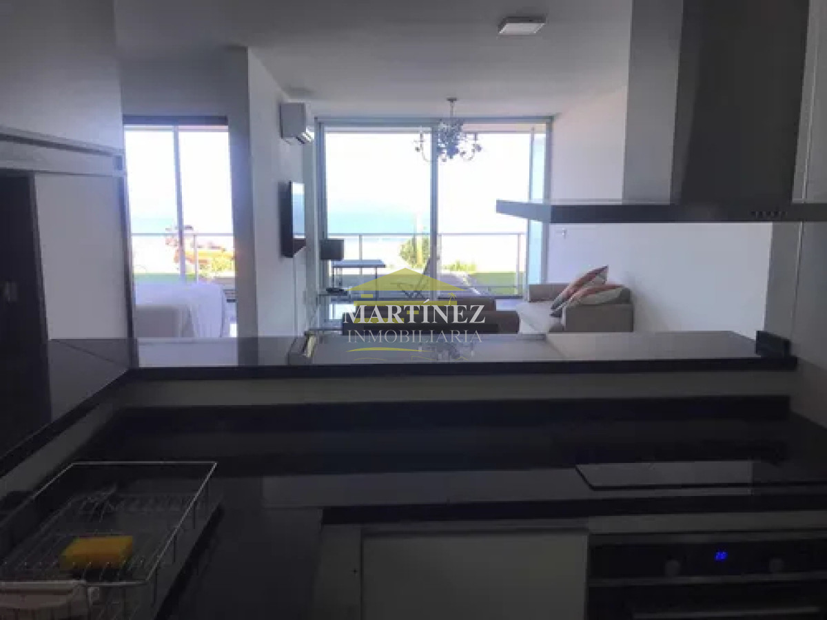 Apartamento ID.84 - Alquiler apartamento frente al mar 1 dormitorio Playa Mansa, Punta del este