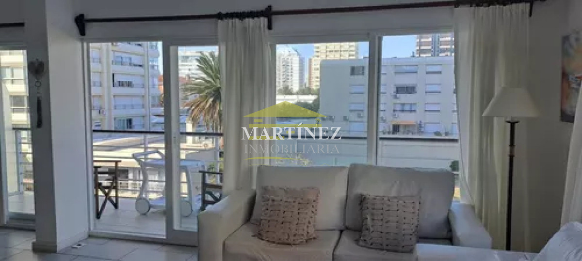 Apartamento ID.22 - Alquiler apartamento 3 dormitorios 2 baños en Punta del este, península
