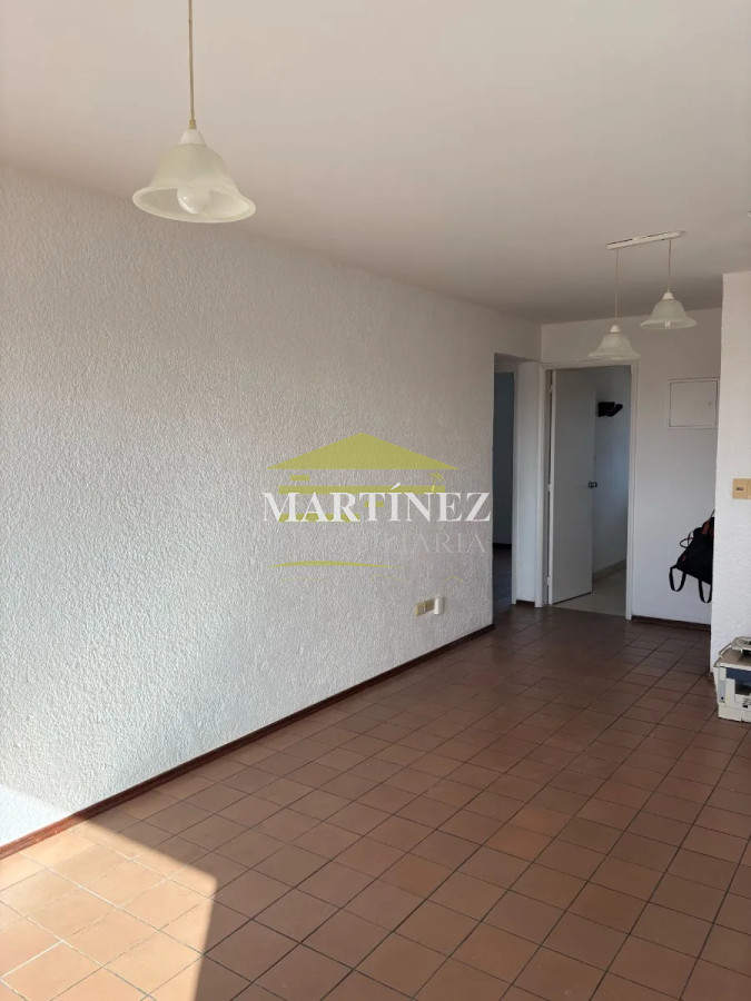 Apartamento ID.45 - Alquiler apartamento 2 dormitorios con garage Maldonado centro