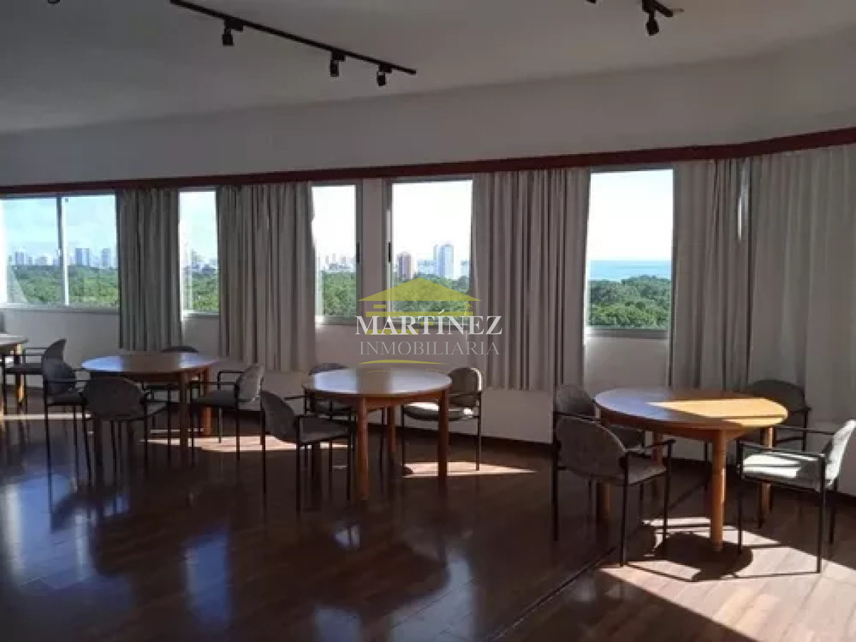 Apartamento ID.21 - Alquiler Apartamento 1 dormitorio, Vista al mar en Av. Roosevelt, Punta del este
