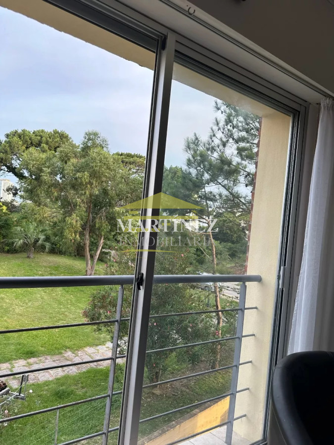 Apartamento ID.40 - Venta y Alquiler apartamento 2 dormitorios en Aidy Grill, Punta del este