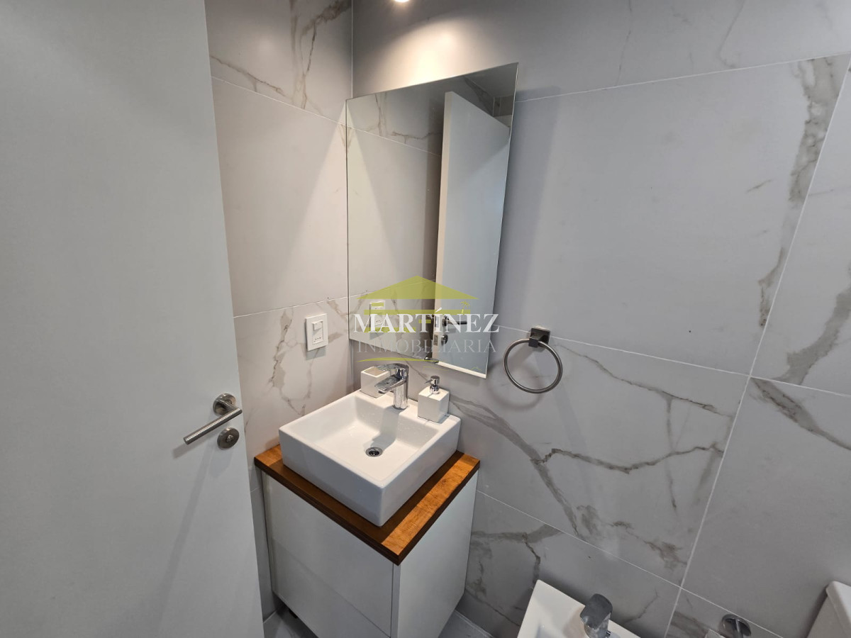 Apartamento ID.12 - Venta Apartamento 1 dormitorio y medio en edificio View I Punta del este