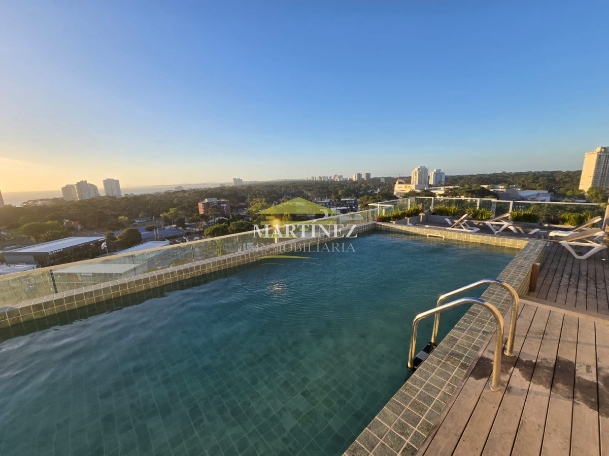 Apartamento ID.12 - Venta Apartamento 1 dormitorio y medio en edificio View I Punta del este