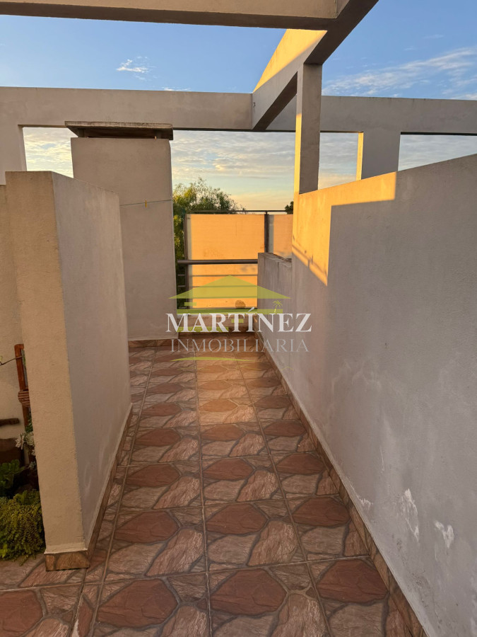 Apartamento ID.104 - Venta apartamento 3 dormitorios 2 baños con Terraza y parrillero en Centro de Maldonado