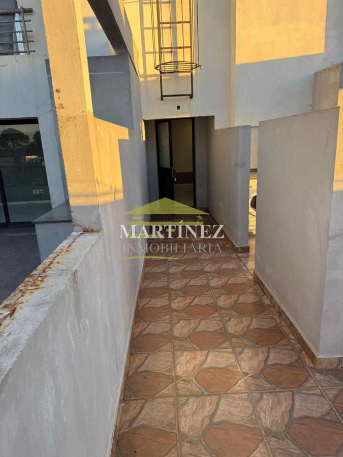 Apartamento ID.104 - Venta apartamento 3 dormitorios 2 baños con Terraza y parrillero en Centro de Maldonado