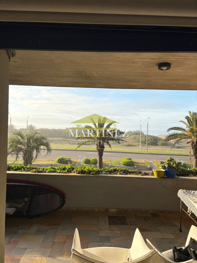 Apartamento ID.133 - Alquiler verano apartamento 4 dormitorios en Playa Brava, Punta del este