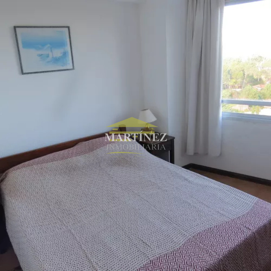 Apartamento ID.21 - Alquiler Apartamento 1 dormitorio, Vista al mar en Av. Roosevelt, Punta del este