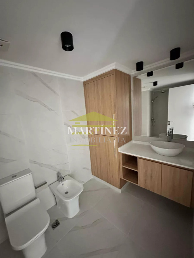 Apartamento ID.32 - Alquiler Apartamento Av. Roosevelt, Punta del este 1 Dorm Con Amenities
