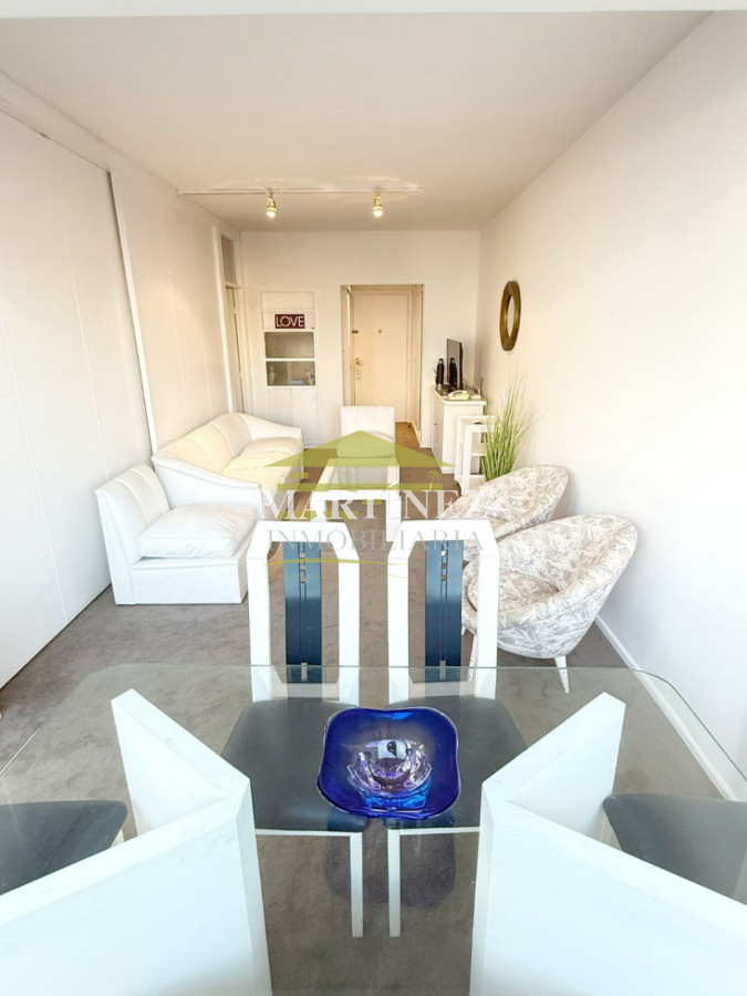 Apartamento ID.13 - Venta apartamento 1 dormitorio y medio en Punta del este, Primera línea