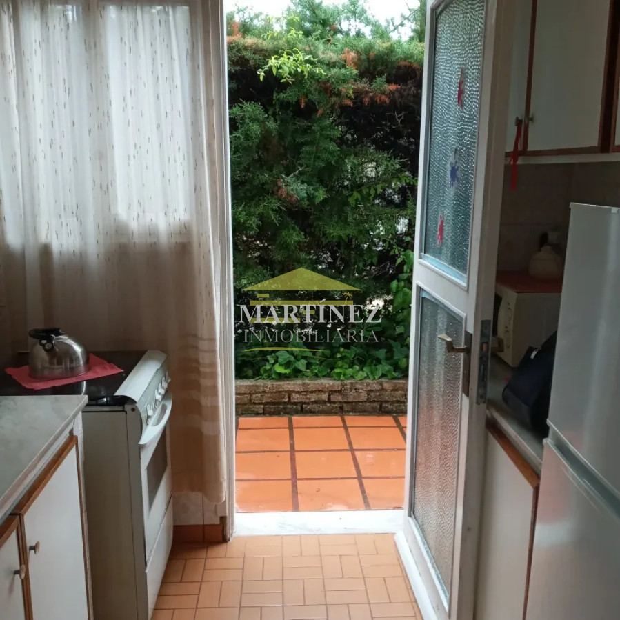 Apartamento ID.58 - Alquiler apartamento 1 dormitorio con Patio y Parrillero en Punta del este, Parada 7 Mansa