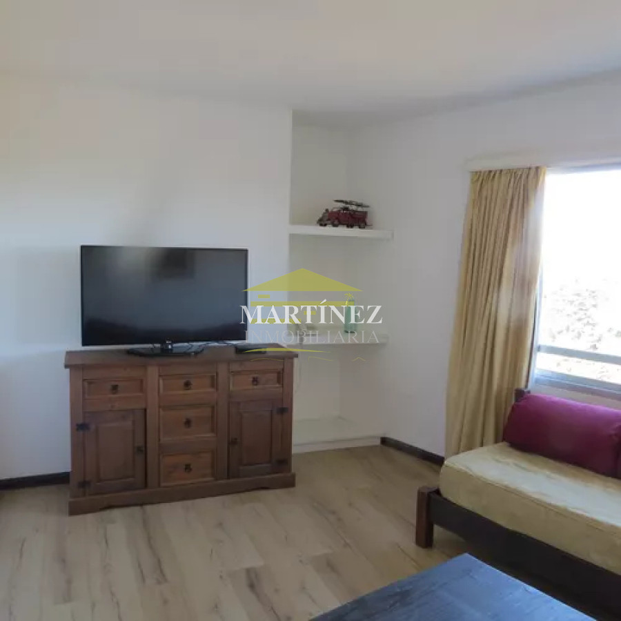 Apartamento ID.21 - Alquiler Apartamento 1 dormitorio, Vista al mar en Av. Roosevelt, Punta del este