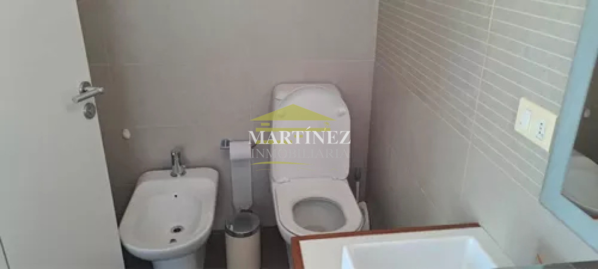 Apartamento ID.22 - Alquiler apartamento 3 dormitorios 2 baños en Punta del este, península