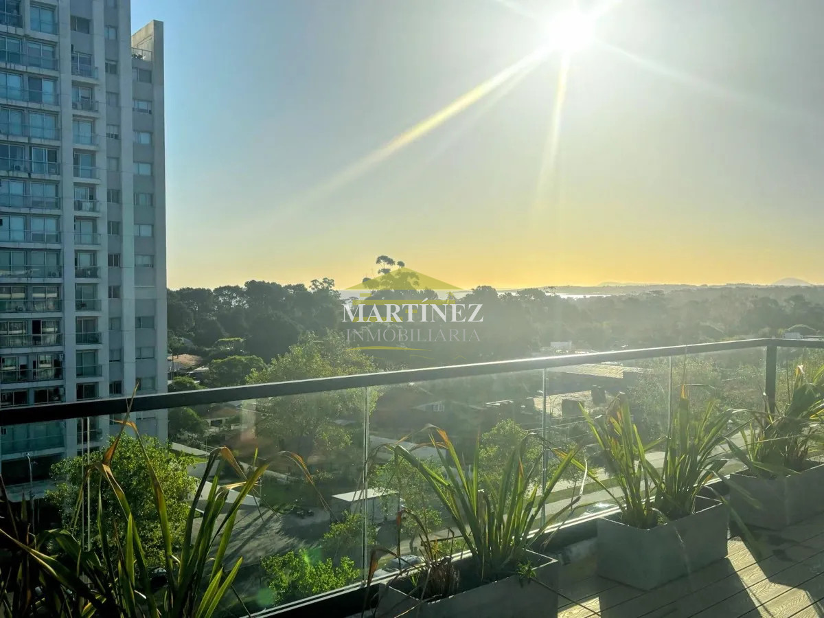 Apartamento ID.51 - Alquiler Apartamento 1 dormitorio en Av. Roosevelt, Punta del este