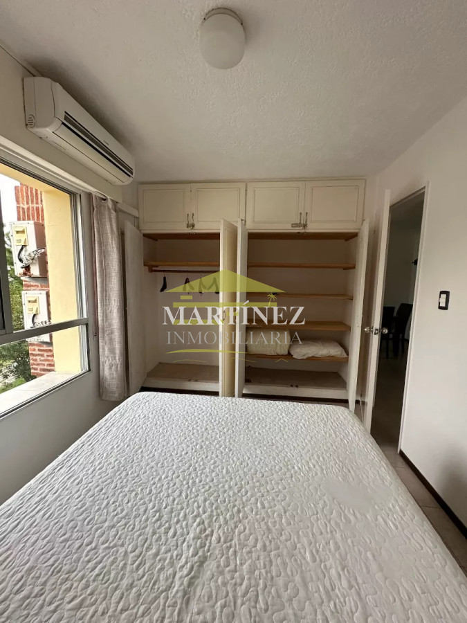 Apartamento ID.40 - Venta y Alquiler apartamento 2 dormitorios en Aidy Grill, Punta del este