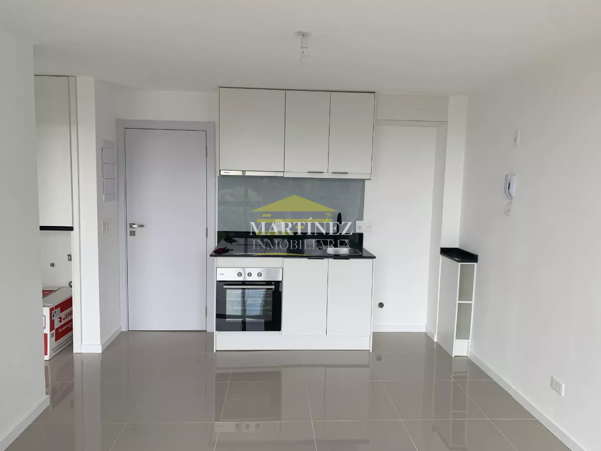 Apartamento ID.24 - Alquiler Apartamento 1 dormitorio a estrenar en Punta del este, Av. Roosevelt cercano a colegios y hospitales