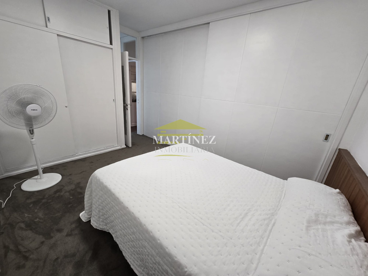 Apartamento ID.13 - Venta apartamento 1 dormitorio y medio en Punta del este, Primera línea