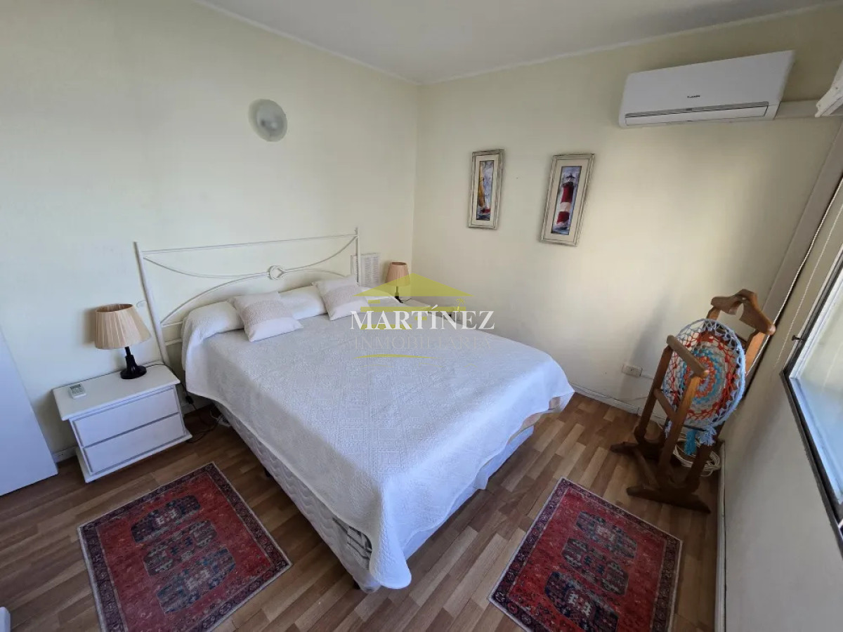 Apartamento ID.46 - Alquiler Apartamento con vista al mar 1 dormitorio en Península, Punta del este 