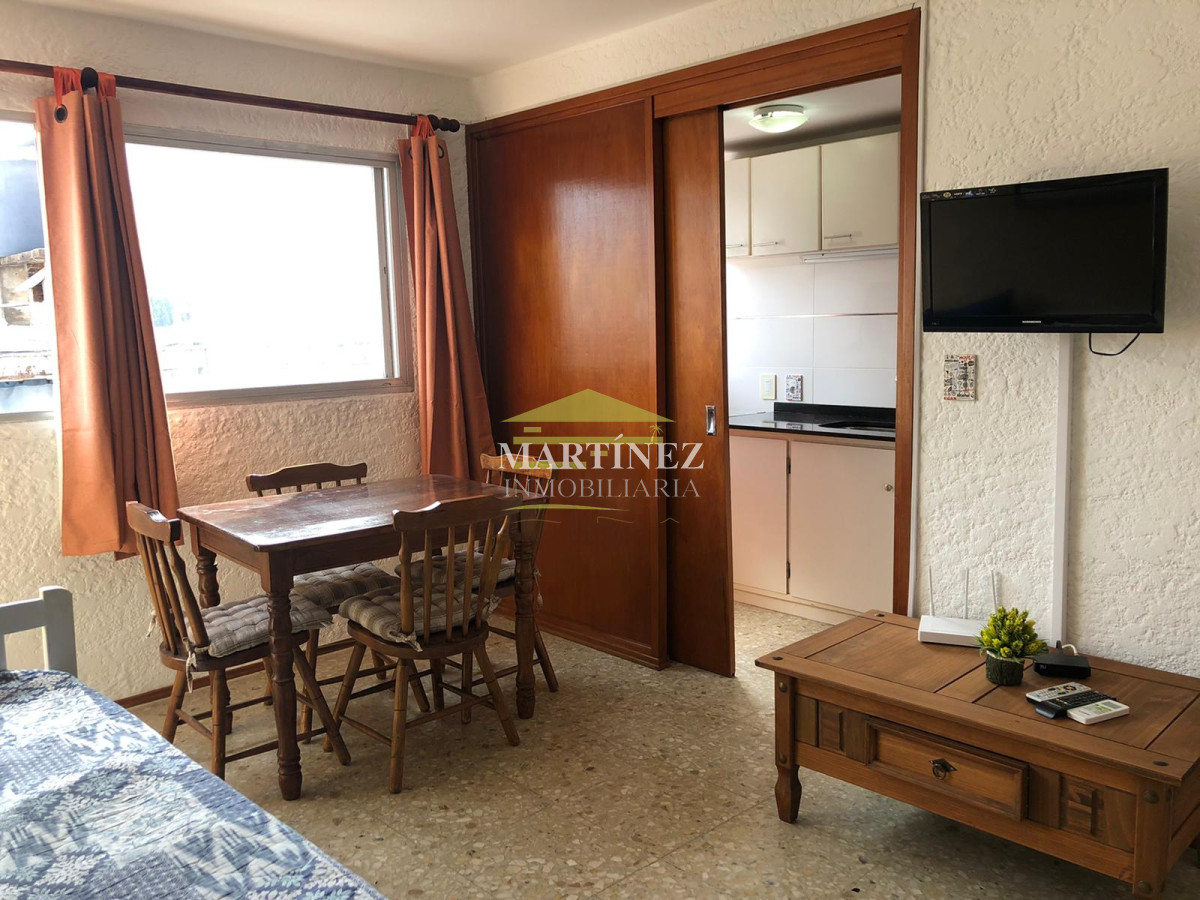 Apartamento ID.25 - Alquiler Apartamento 1 dormitorio en en Península, Punta del este