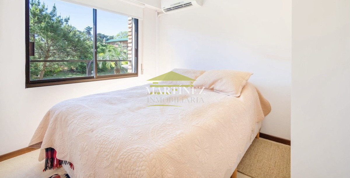 Apartamento ID.133 - Alquiler verano apartamento 4 dormitorios en Playa Brava, Punta del este