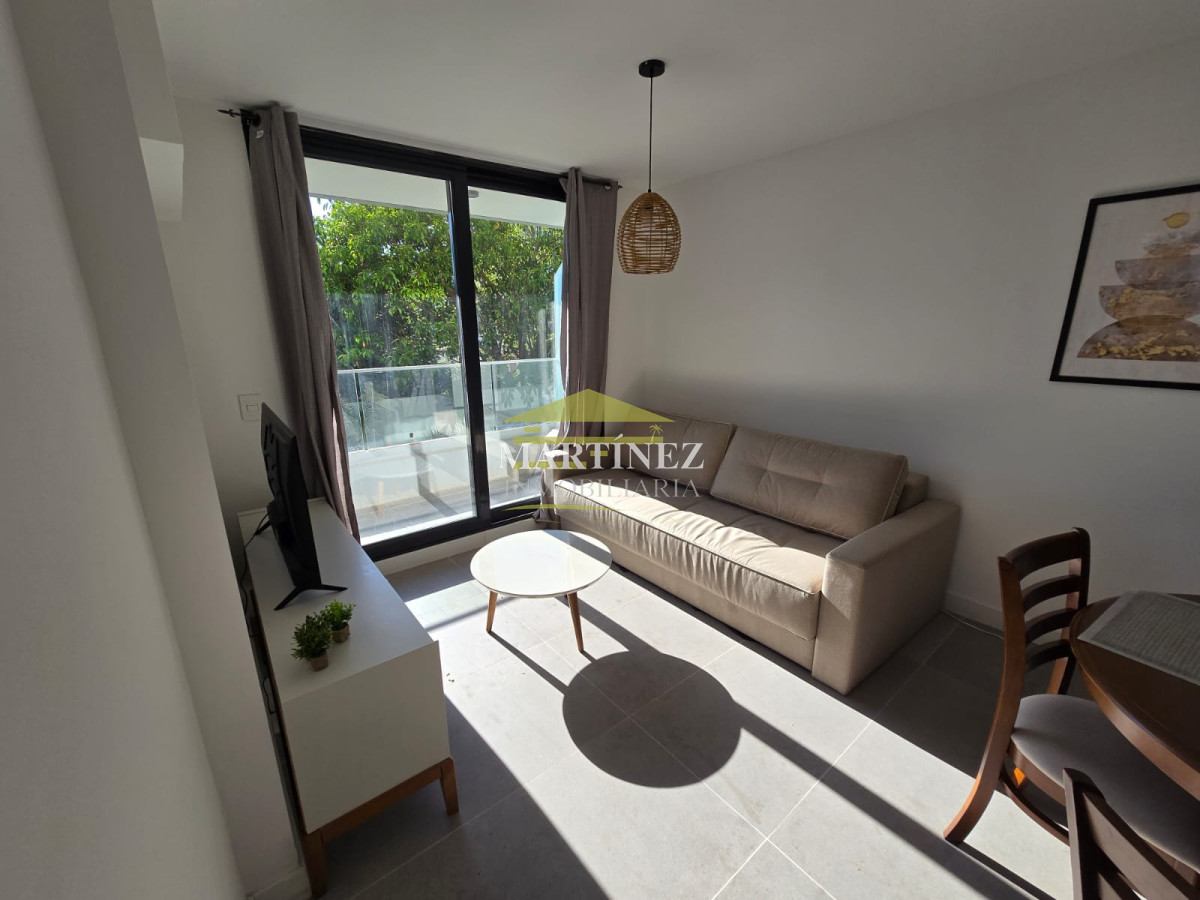 Apartamento ID.12 - Venta Apartamento 1 dormitorio y medio en edificio View I Punta del este