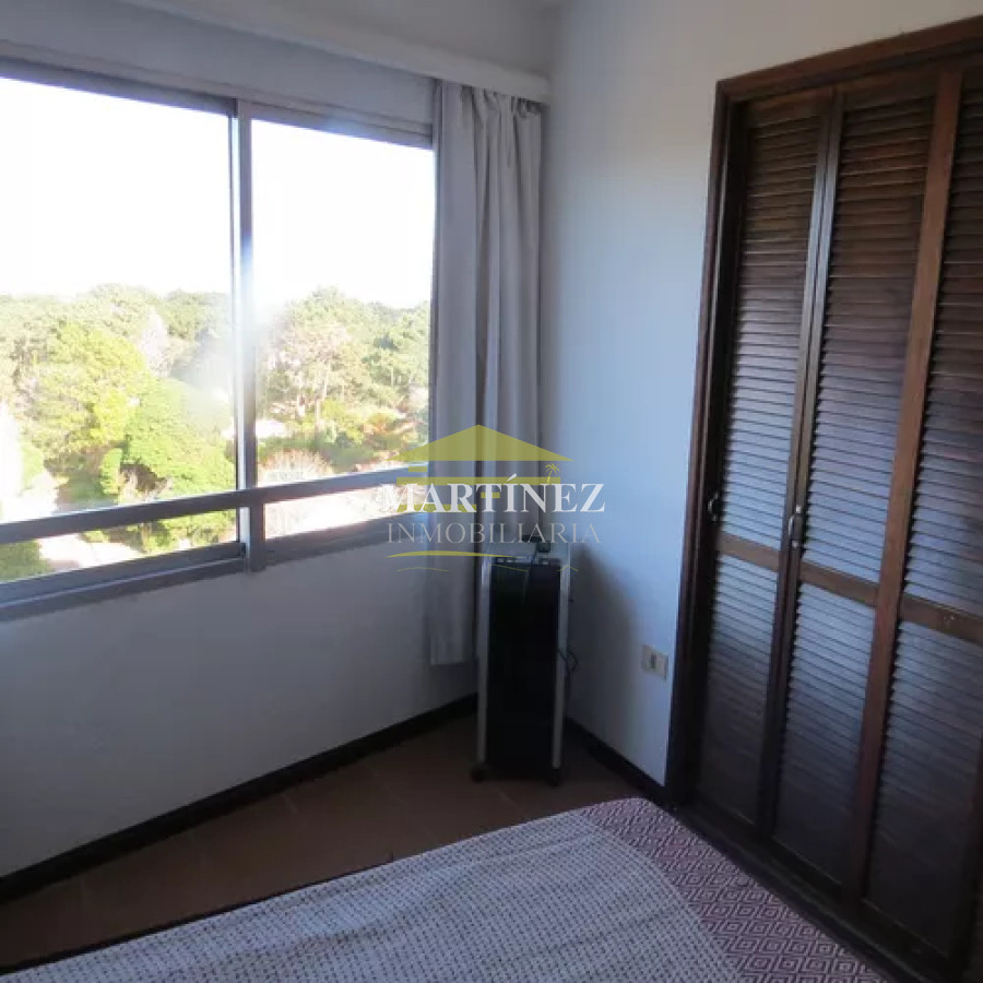 Apartamento ID.21 - Alquiler Apartamento 1 dormitorio, Vista al mar en Av. Roosevelt, Punta del este