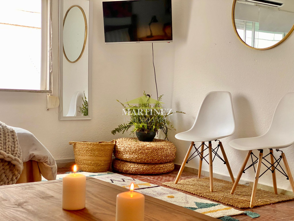 Apartamento ID.62 - Alquiler lindo monoambiente con cochera en Península, Punta del este