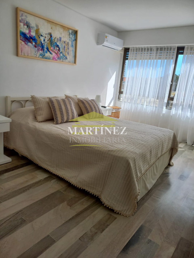 Apartamento ID.106 - Alquiler de verano apartamento 3 dormitorios en Punta del este, Parada 1 Brava