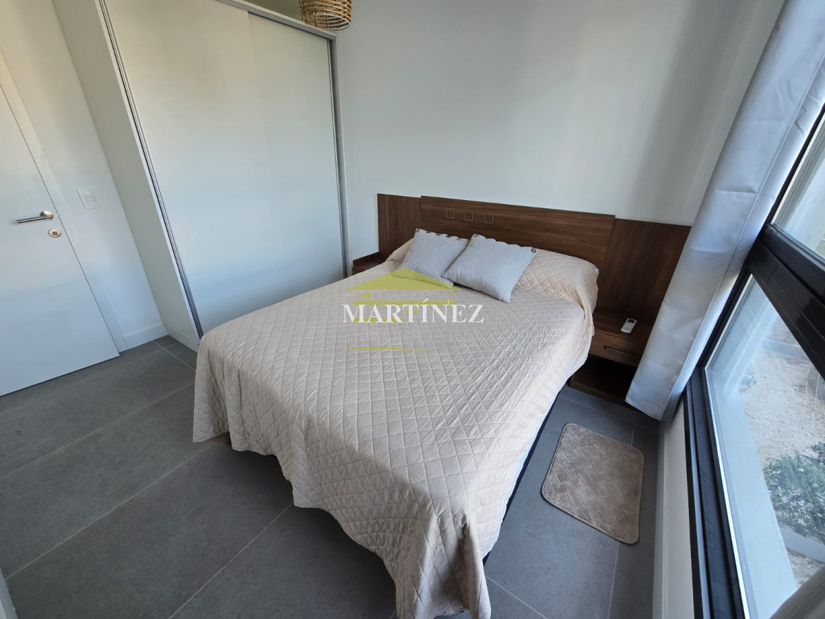 Apartamento ID.12 - Venta Apartamento 1 dormitorio y medio en edificio View I Punta del este