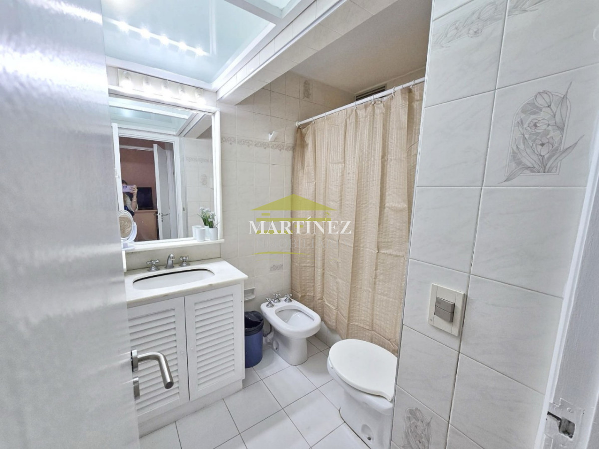 Apartamento ID.13 - Venta apartamento 1 dormitorio y medio en Punta del este, Primera línea