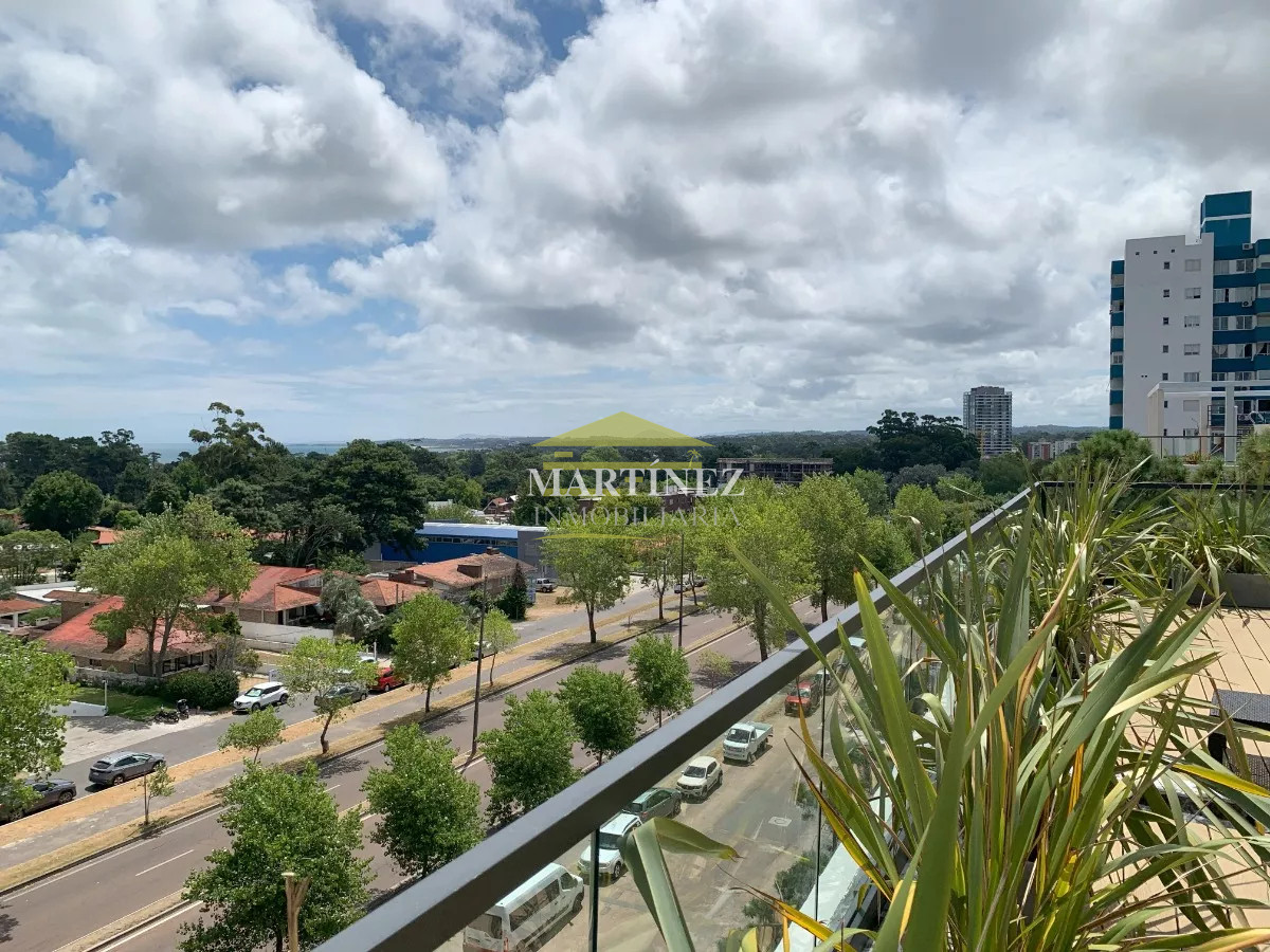 Apartamento ID.24 - Alquiler Apartamento 1 dormitorio a estrenar en Punta del este, Av. Roosevelt cercano a colegios y hospitales