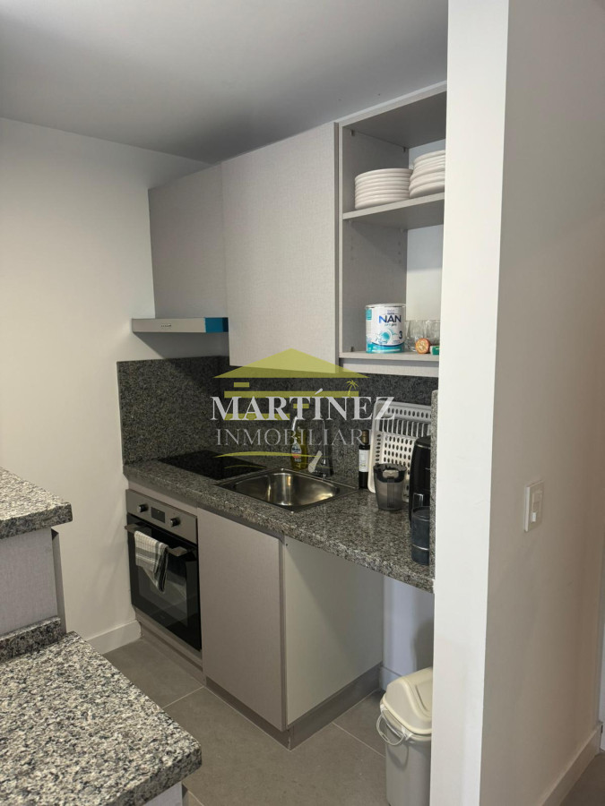 Apartamento ID.12 - Venta Apartamento 1 dormitorio y medio en edificio View I Punta del este