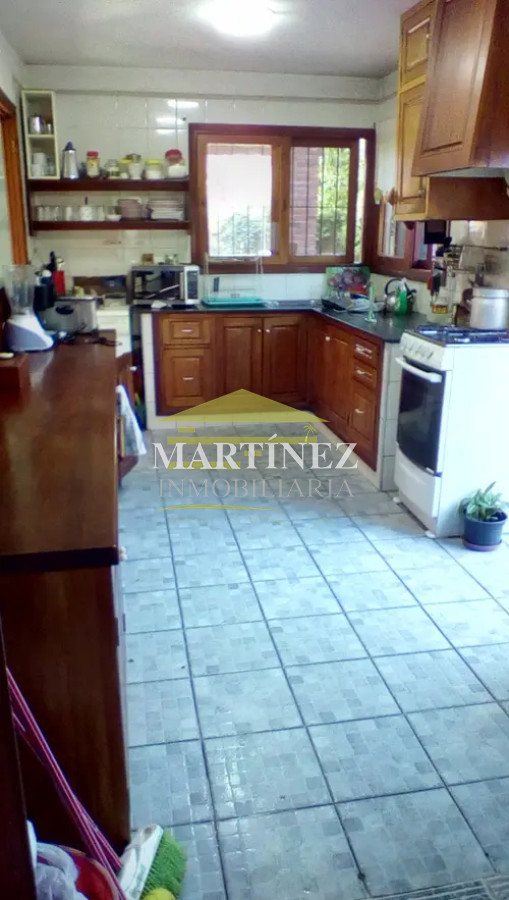 Casa ID.26 - Alquiler anual Excelente Casa En Zona Cantegril Punta Del Este