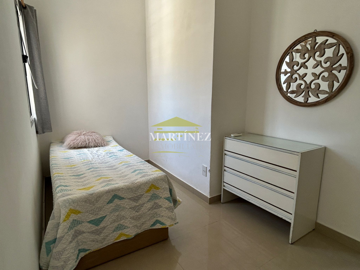 Casa ID.57 - Alquiler hermosa casa 2 y medio dormitorios 2 baños en Punta del este, Parada 14