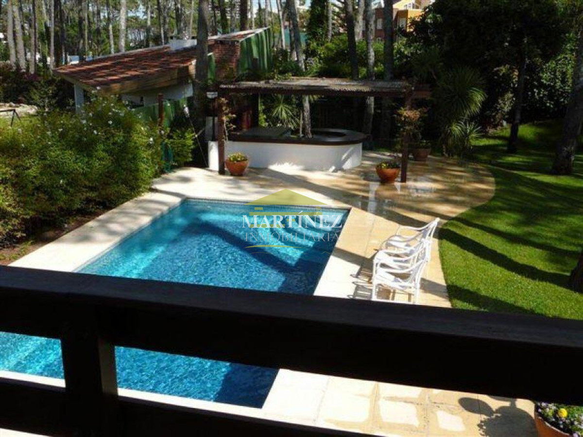 Casa ID.10 - Gran Casa en alquiler a metros del mar en Punta del este