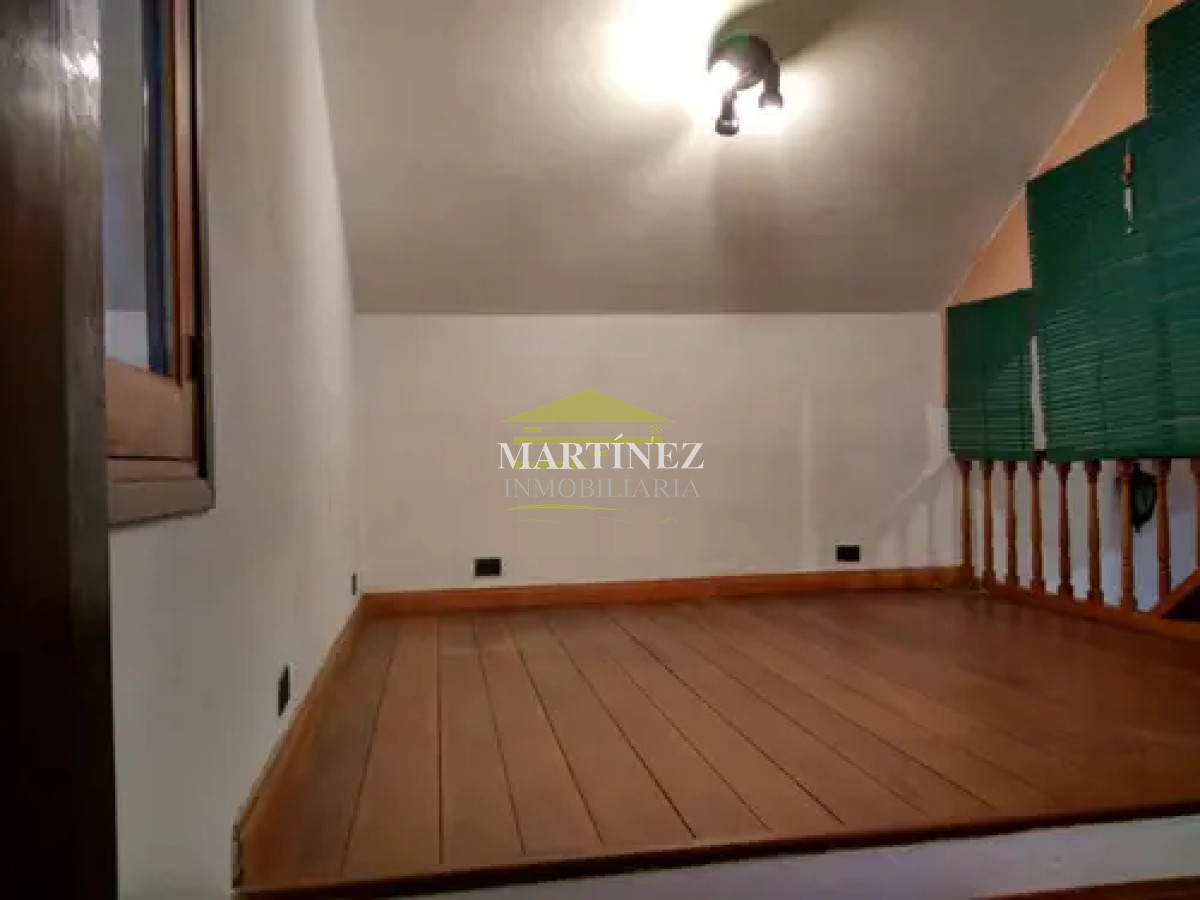 Casa ID.26 - Alquiler anual Excelente Casa En Zona Cantegril Punta Del Este