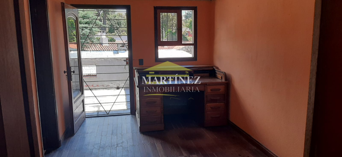 Casa ID.26 - Alquiler anual Excelente Casa En Zona Cantegril Punta Del Este