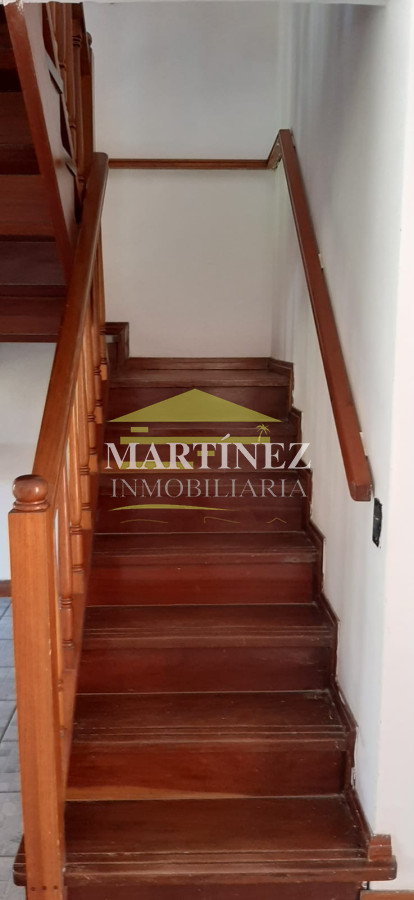 Casa ID.26 - Alquiler anual Excelente Casa En Zona Cantegril Punta Del Este