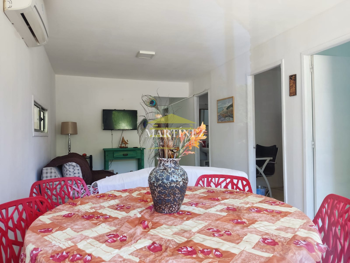 Casa ID.39 - Alquiler Casa 3 dormitorios 2 baños y amplio jardín en La Barra, El Tesoro