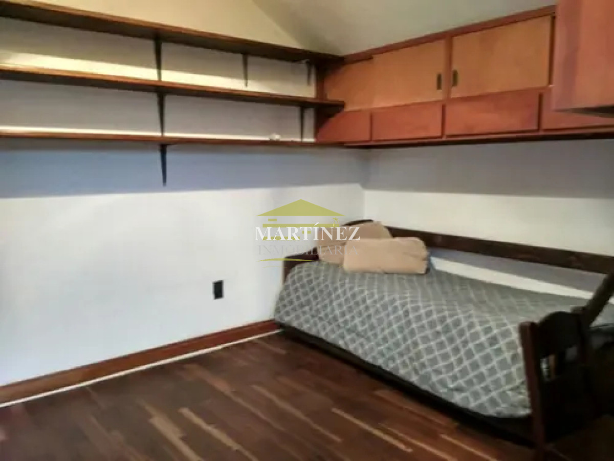 Casa ID.26 - Alquiler anual Excelente Casa En Zona Cantegril Punta Del Este