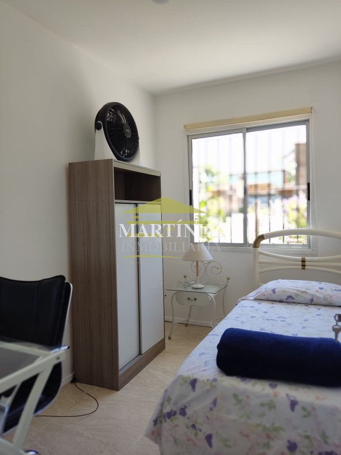 Casa ID.39 - Alquiler Casa 3 dormitorios 2 baños y amplio jardín en La Barra, El Tesoro