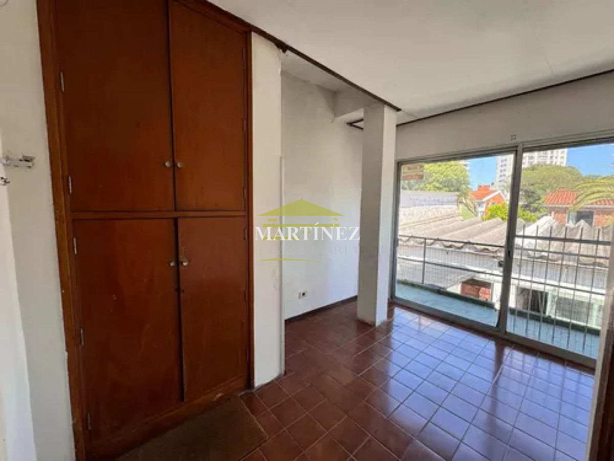 Local Comercial ID.11 - Alquiler Local Comercial 100m2 en Maldonado en frente a Avenida