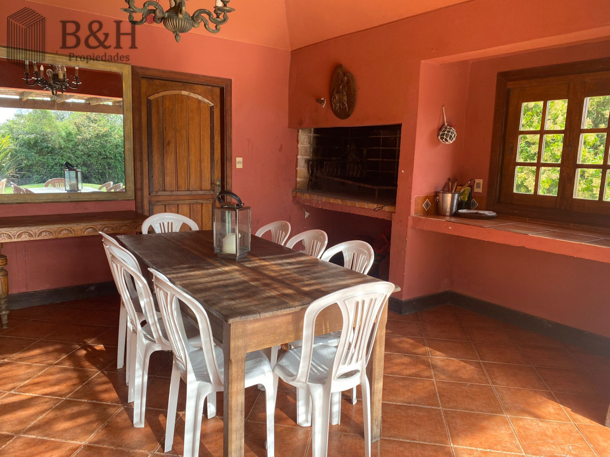 Casa ID.4306 - Casa 4 dormitorios  Pinares venta 
