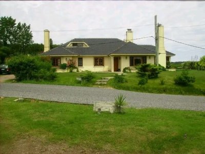 Casa 4 dormitorios  Pinares venta 