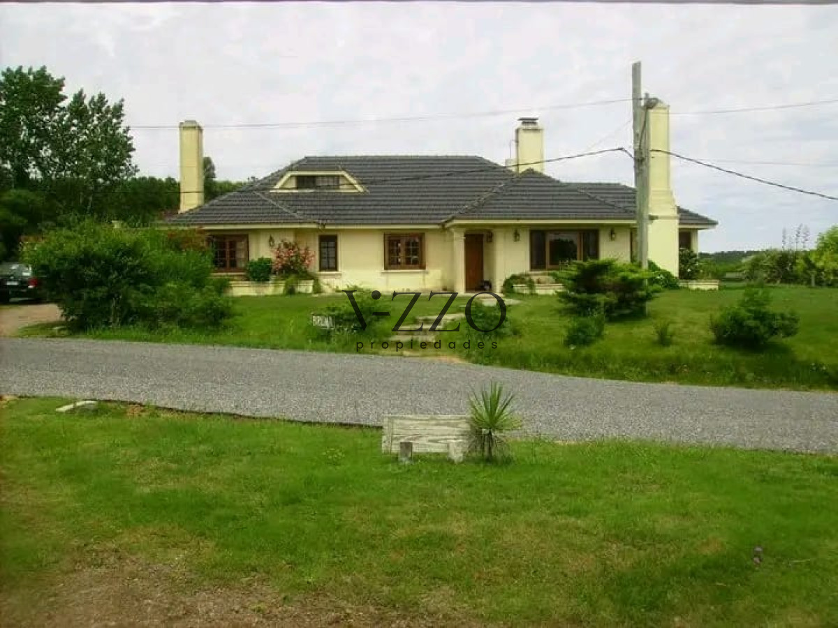 Casa ID.1195/Casa-4-dormitorios--Pinares-venta- - Casa 4 dormitorios  Pinares venta 