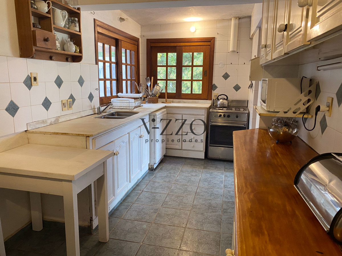 Casa ID.1195/Casa-4-dormitorios--Pinares-venta- - Casa 4 dormitorios  Pinares venta 