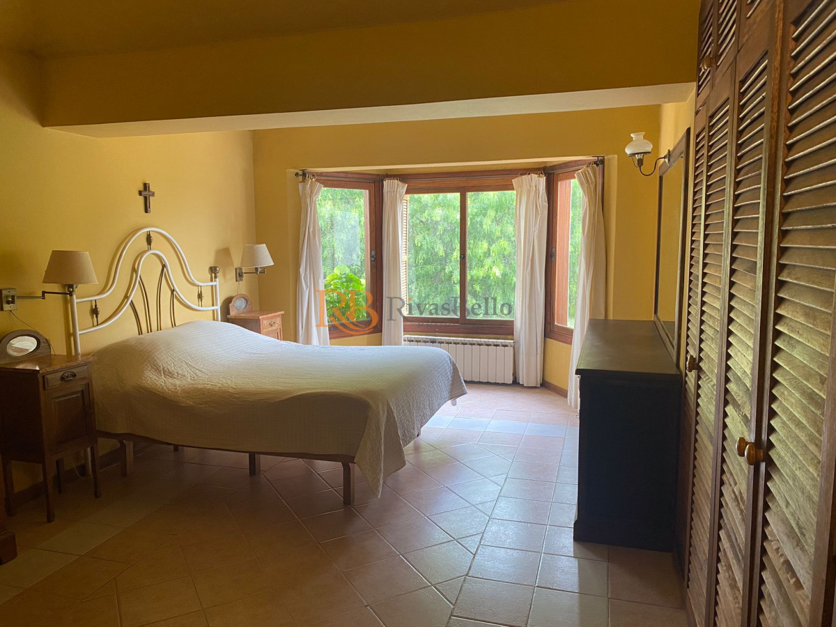 Casa ID.40 - Casa 4 dormitorios  Pinares venta 