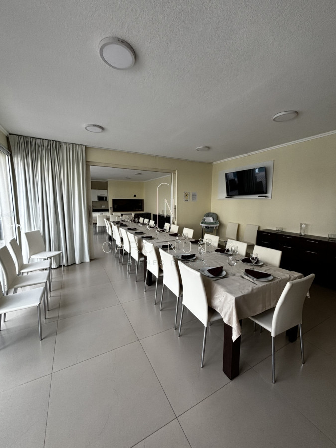 Apartamento ID.599 - Venta apto de 2 dormitorios en mansa vista mar